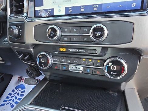 Certified 2022 Ford F350 Platinum image 6