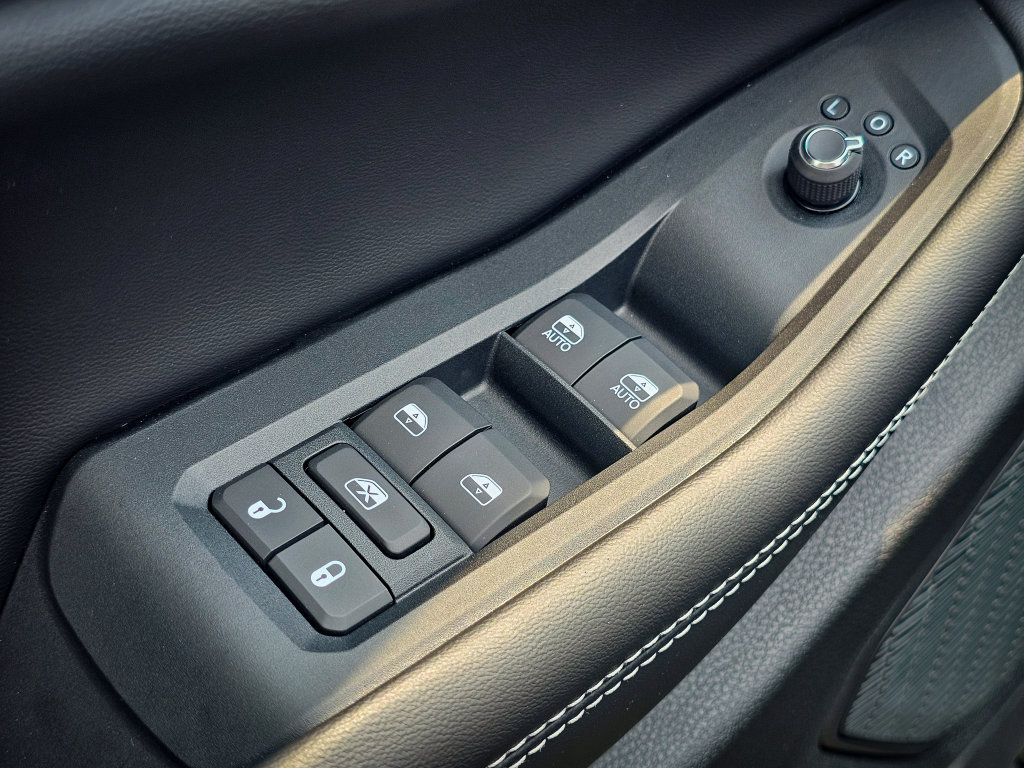 New 2026 Jeep Grand Cherokee Limited AWD/4WD image 12