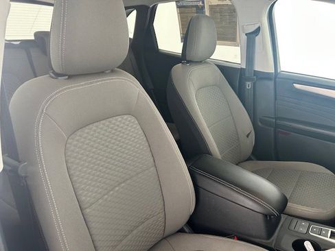 Certified 2021 Ford Escape SE FWD image 14