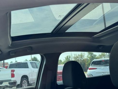 Used 2024 Chevrolet Malibu LT image 29