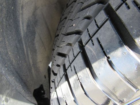 Used 2021 Jeep Grand Cherokee Laredo AWD/4WD image 11