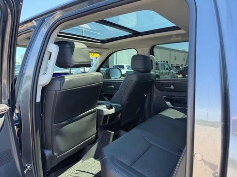 Used 2023 Toyota Tundra Limited w/ Power Package AWD/4WD image 11