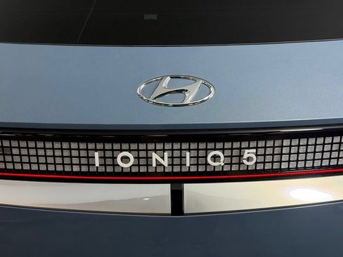 Used 2024 Hyundai Ioniq 5 Limited AWD/4WD image 18