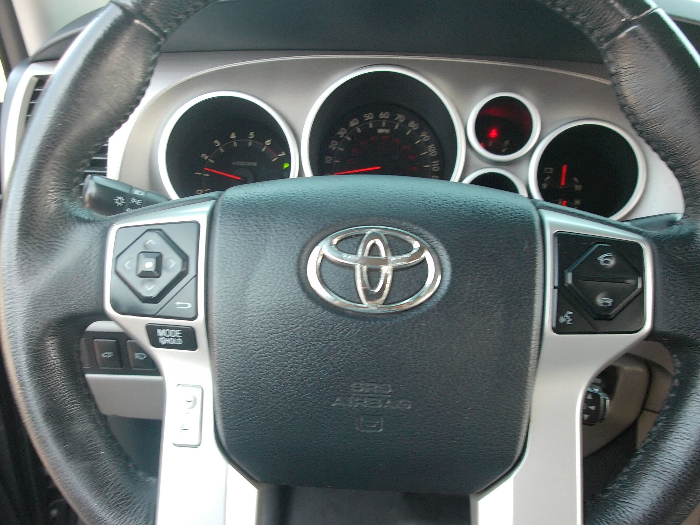 Used 2014 Toyota Sequoia Limited RWD image 15