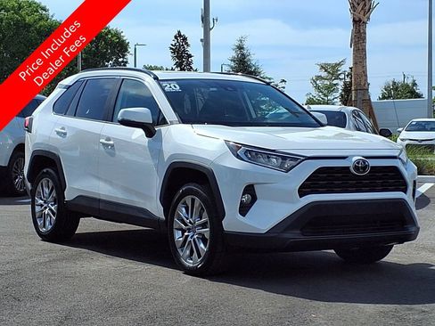 Used 2020 Toyota RAV4 XLE Premium FWD image 1