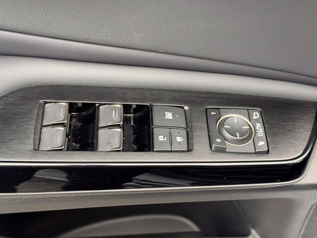 Used 2025 Lexus ES 300h w/ Premium Package FWD image 22
