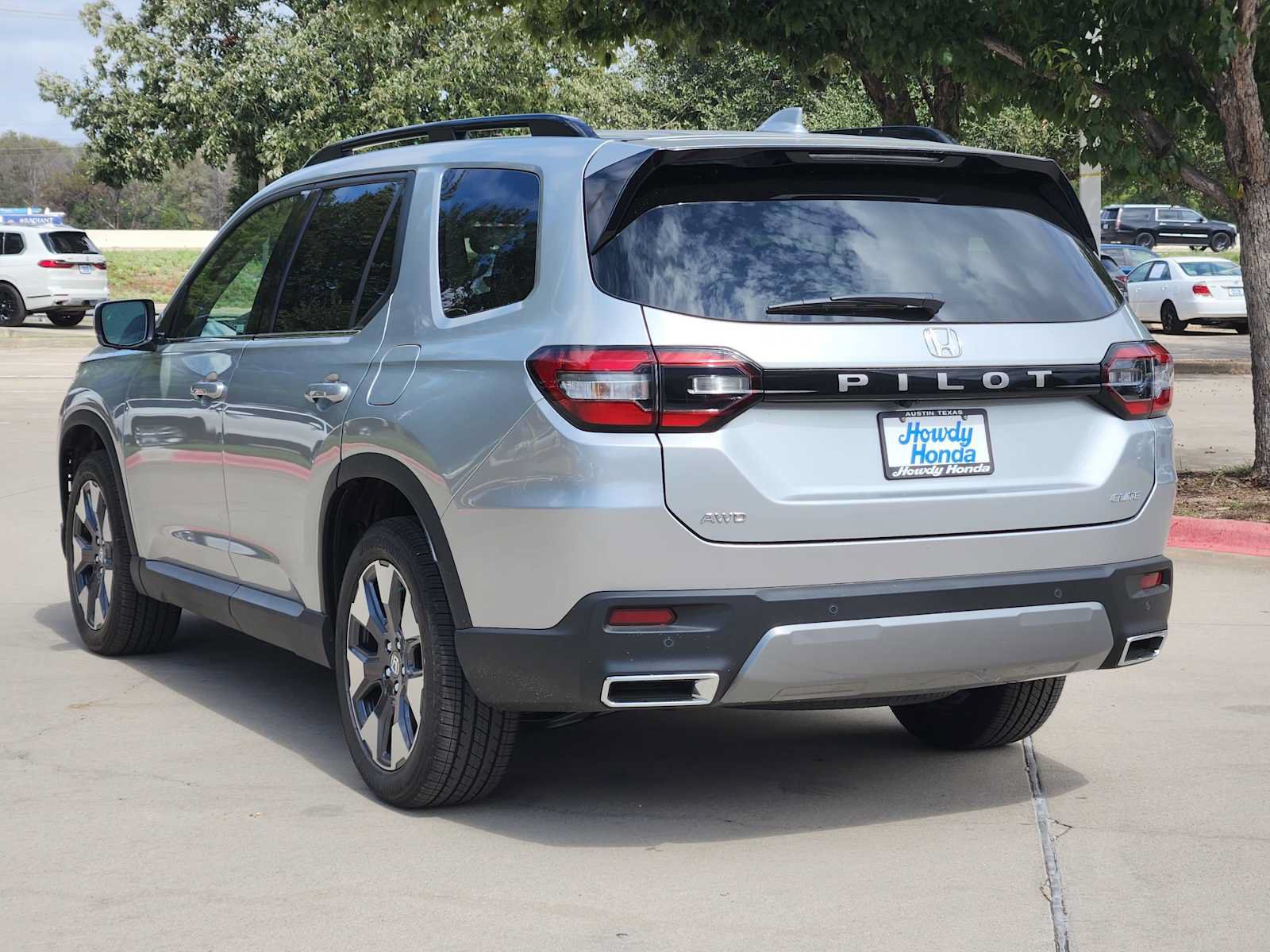New 2026 Honda Pilot Elite image 5