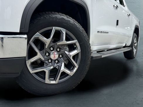 New 2026 GMC Sierra 1500 SLT AWD/4WD image 2