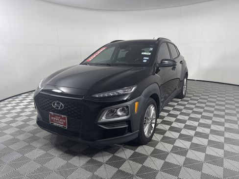 Used 2019 Hyundai Kona SEL image 1