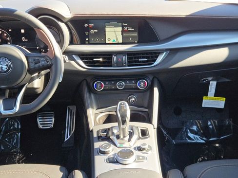 New 2025 Alfa Romeo Stelvio Sprint image 20