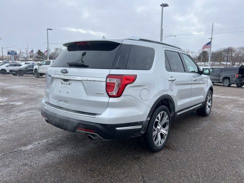 Certified 2019 Ford Explorer Limited w/ Limited Luxury Package image 3