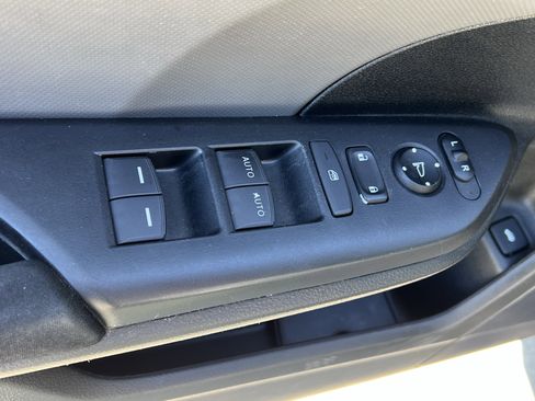 Used 2019 Honda Civic LX image 15