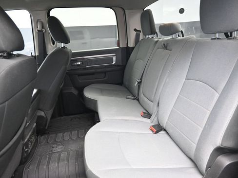 Used 2022 RAM 1500 Classic SLT AWD/4WD image 25