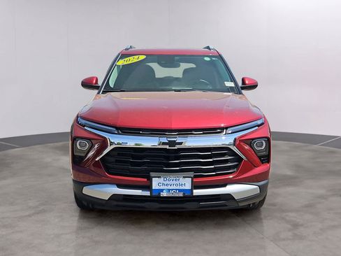 Used 2024 Chevrolet TrailBlazer LT w/ Convenience Package AWD/4WD image 2