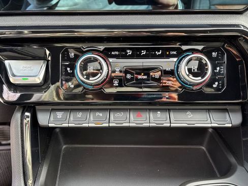 Certified 2024 GMC Sierra 2500 AT4 w/ AT4 Preferred Package image 27