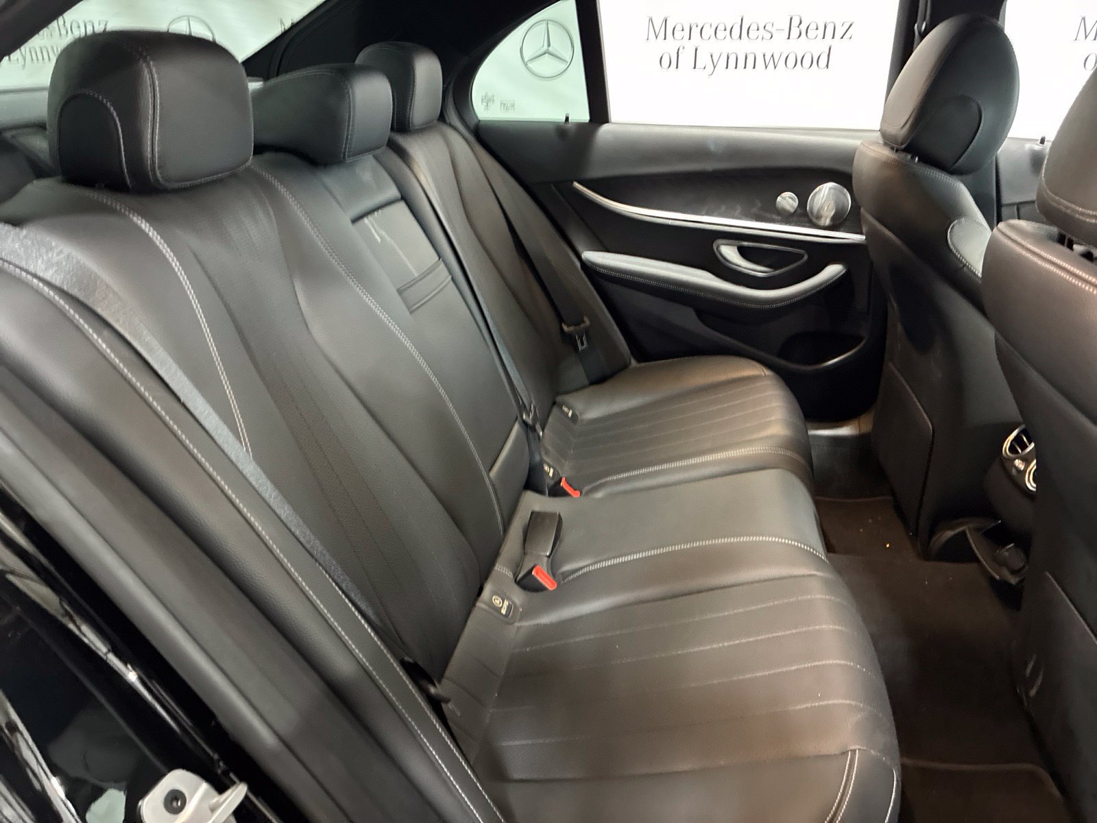 Used 2021 Mercedes-Benz E 350 4MATIC Sedan image 6