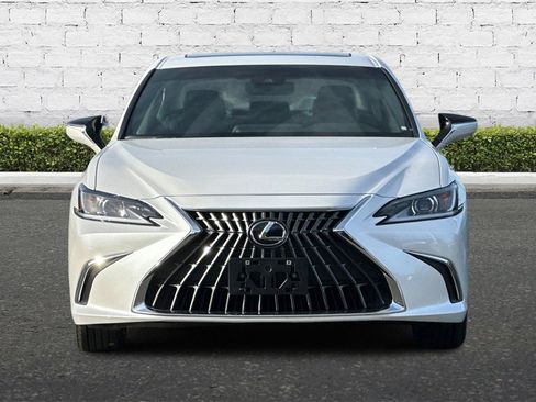 New 2025 Lexus ES 350 image 9