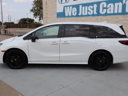 Used 2025 Honda Odyssey Sport-L image 10