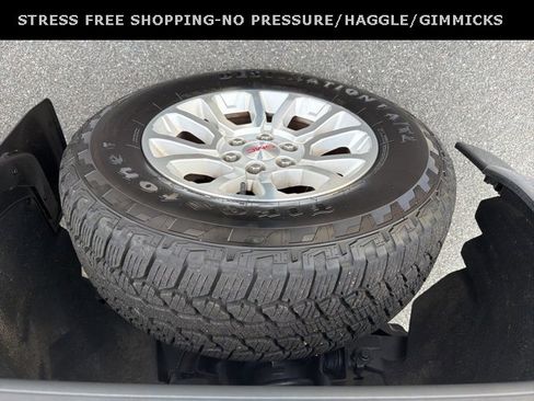 Used 2017 GMC Sierra 1500 SLE w/ SLE Preferred Package image 13