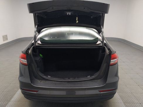 Used 2019 Ford Fusion SE FWD image 29