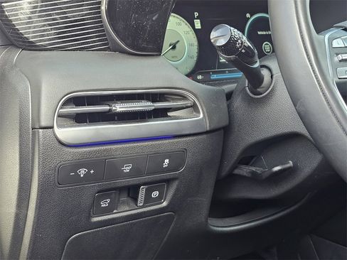 Certified 2025 Hyundai Palisade Calligraphy image 21