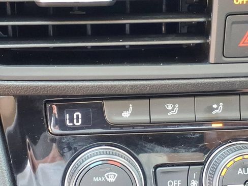 Used 2024 Volkswagen Jetta SE w/ Panoramic Sunroof Package FWD image 12