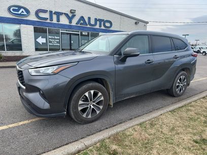 Used 2020 Toyota Highlander XLE