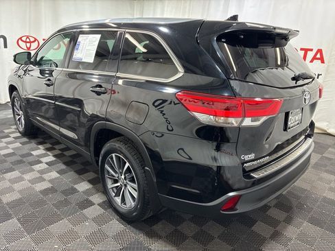 Used 2019 Toyota Highlander XLE w/ Protection Package #3 AWD/4WD image 5
