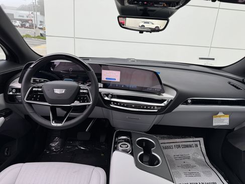 New 2025 Cadillac Lyriq Sport image 18