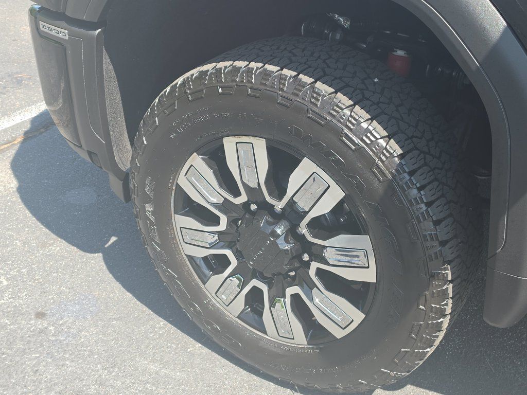 Certified 2024 GMC Sierra 3500 Denali w/ Denali Reserve Package AWD/4WD image 14