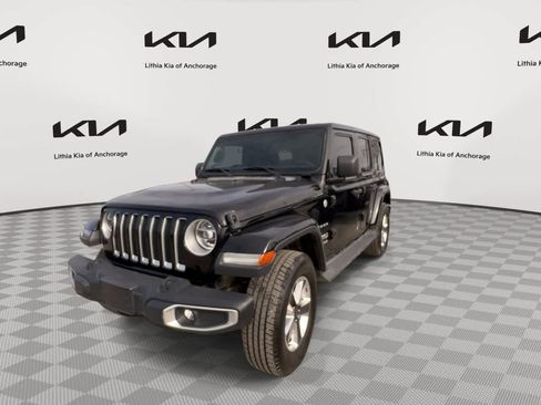 Used 2020 Jeep Wrangler Unlimited Sahara AWD/4WD image 5