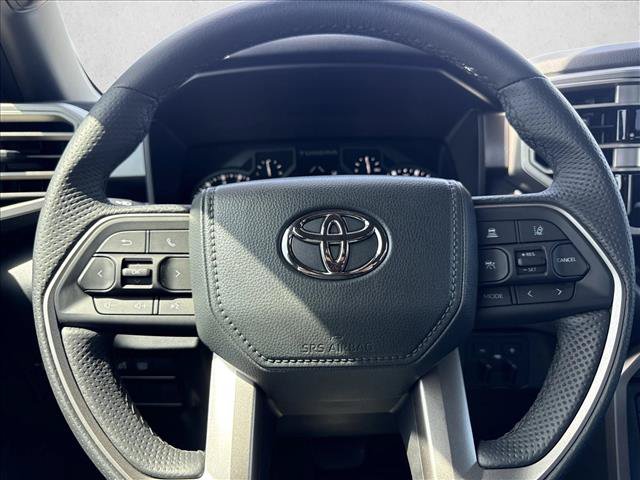 Used 2025 Toyota Tundra SR5 w/ SR5 Premium Package AWD/4WD image 11