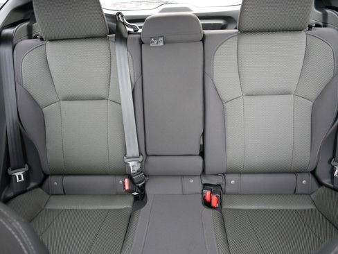 Used 2024 Subaru Crosstrek 2.0i Premium image 13