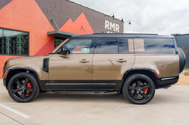 Used 2025 Land Rover Defender 130 X AWD/4WD image 8