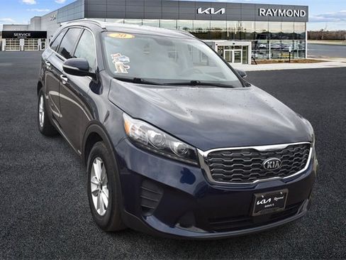 Used 2020 Kia Sorento LX w/ LX I4 Convenience Package image 9