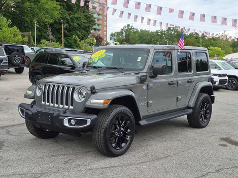 Used 2021 Jeep Wrangler Unlimited Sahara w/ Cold Weather Group AWD/4WD image 1