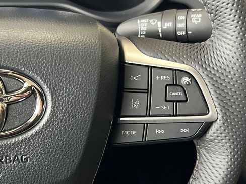 New 2026 Toyota Sienna Limited AWD/4WD image 31