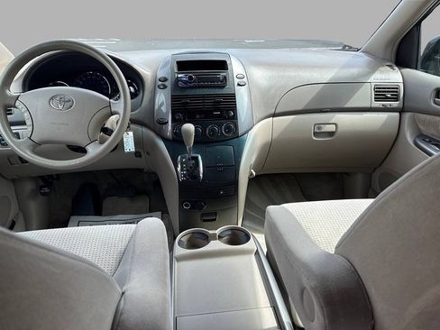 Used 2008 Toyota Sienna LE FWD image 19