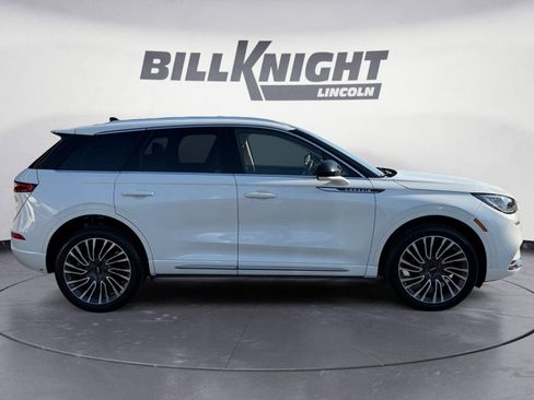 Used 2022 Lincoln Corsair AWD w/ Premium Package image 6