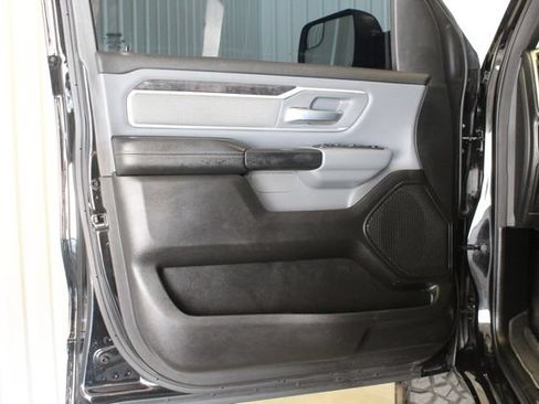 Used 2022 RAM 1500 Lone Star AWD/4WD image 9