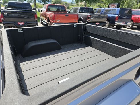 Used 2014 Jeep Wrangler Unlimited Rubicon w/ Connectivity Group image 10