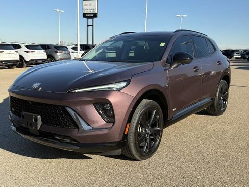 Certified 2024 Buick Envision Sport Touring image 4