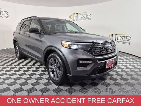 Used 2022 Ford Explorer XLT w/ Equipment Group 202A RWD image 2