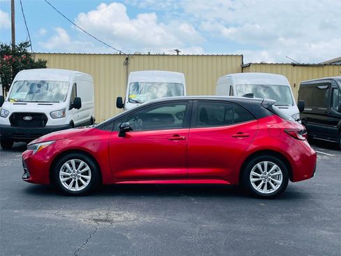 Used 2023 Toyota Corolla SE FWD image 6