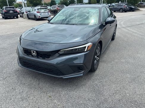 Used 2022 Honda Civic EX-L image 3