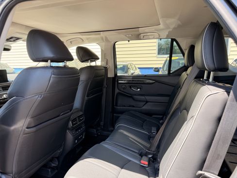 Used 2023 Honda Pilot Elite image 26