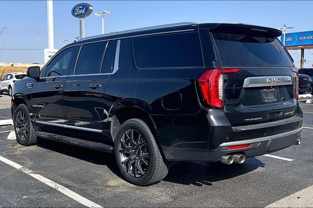 Used 2023 GMC Yukon XL Denali AWD/4WD image 2