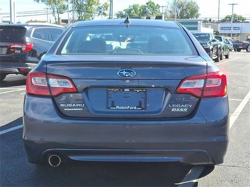 Used 2017 Subaru Legacy 2.5i Premium image 5