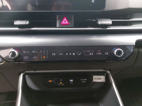 New 2026 Kia Carnival LXS image 22