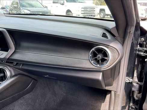 Used 2021 Chevrolet Camaro LT w/ RS Package image 20